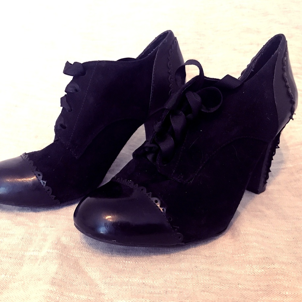 Gianni Bini Black Heeled Booties